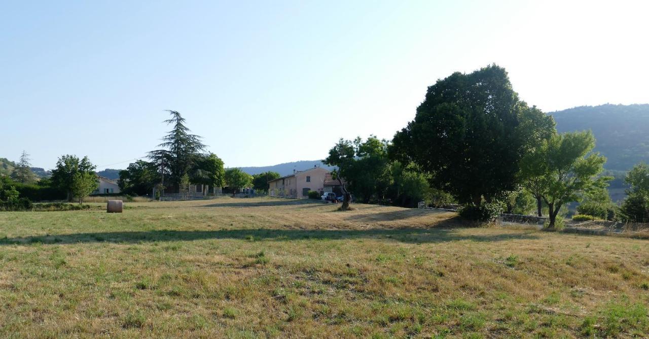 Les Bois Rouges Bed & Breakfast La Rochegiron Exterior photo